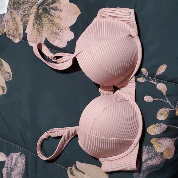 Victoria Secret Bikini Top - Picture 1 of 2